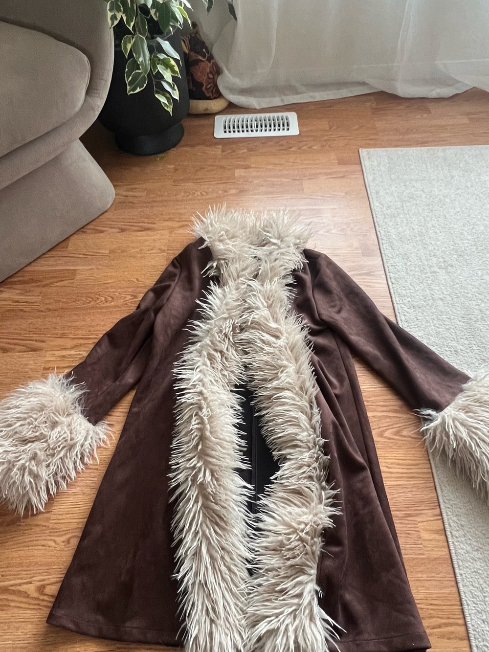 SHEIN Brown Faux-Suede Trench Coat with Cream Faux-Fur Trim